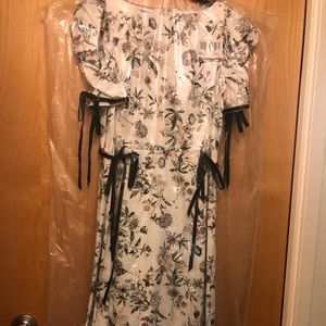 New floral dress from Nicola Bathie’s collection with Antonio Melani!